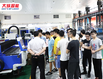 yd2333云顶电子游戏超能聚焦市场需求 打造高性价比激光切割设备